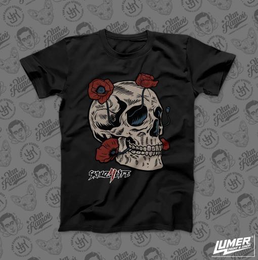 Skullz4Life - Skulls and Poppies 1 T-shirt