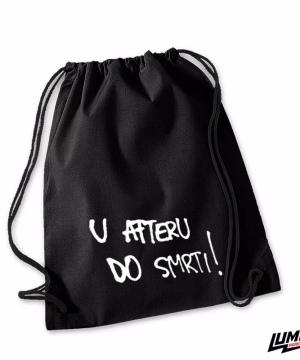 U afteru crni ruksak