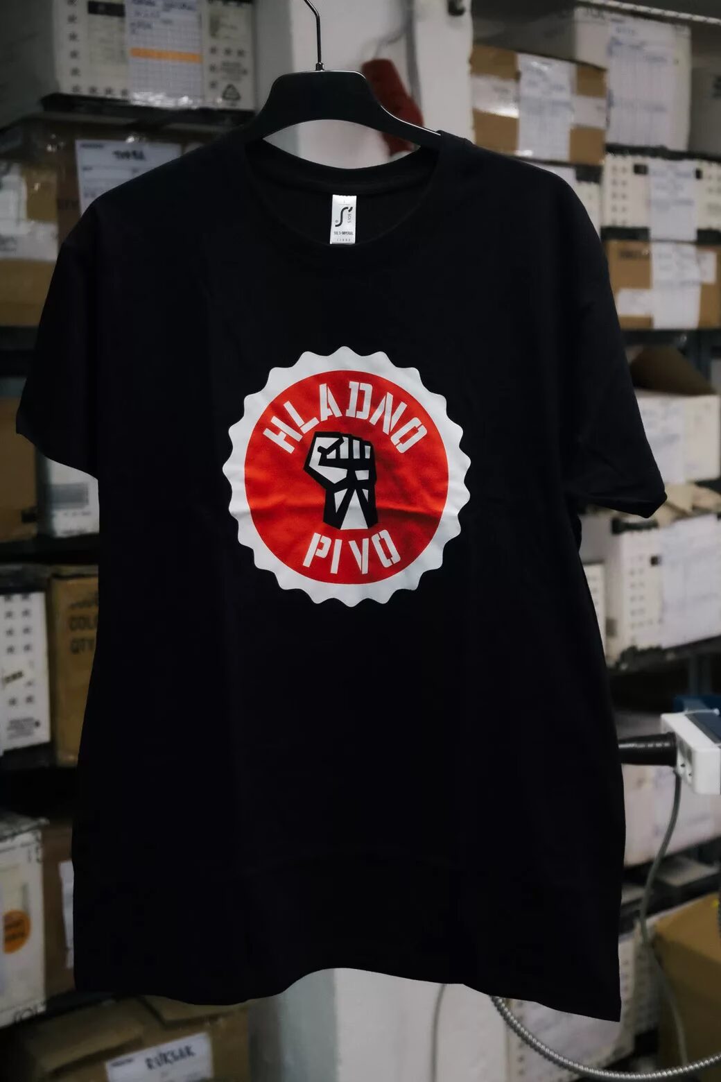 Hladno Pivo Čep ženska majica