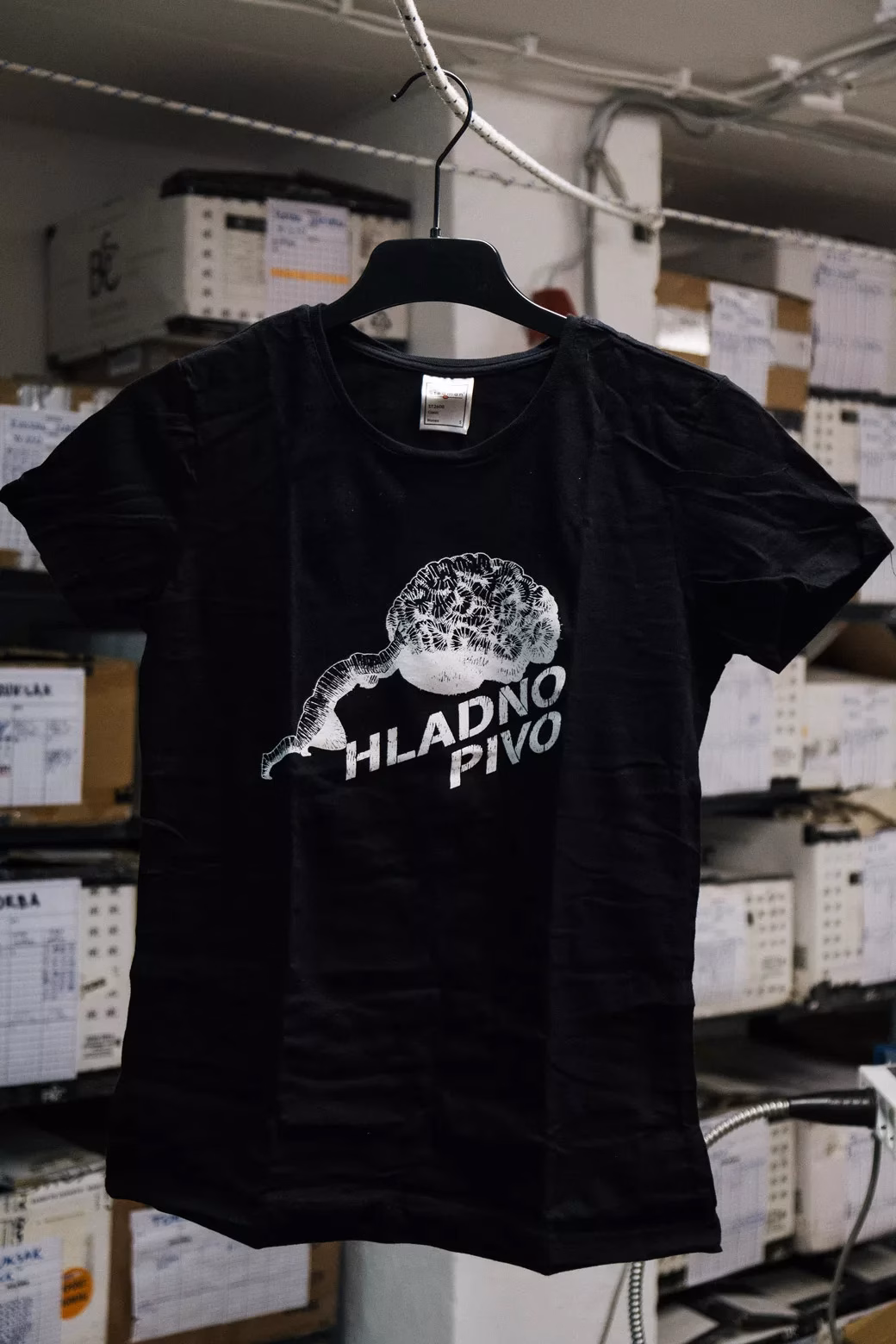 Hladno Pivo Sizif ženska majica
