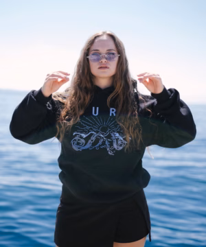 Bura - Oversized Crna Hoodie