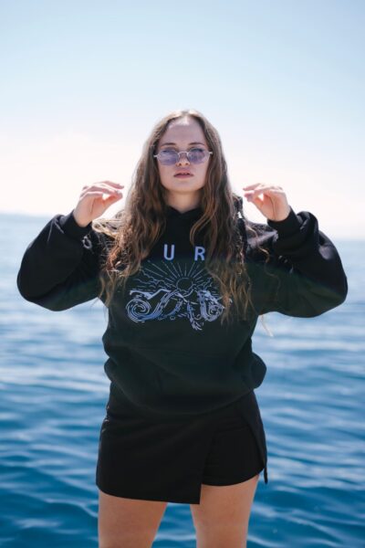 Bura - Oversized Crna Hoodie