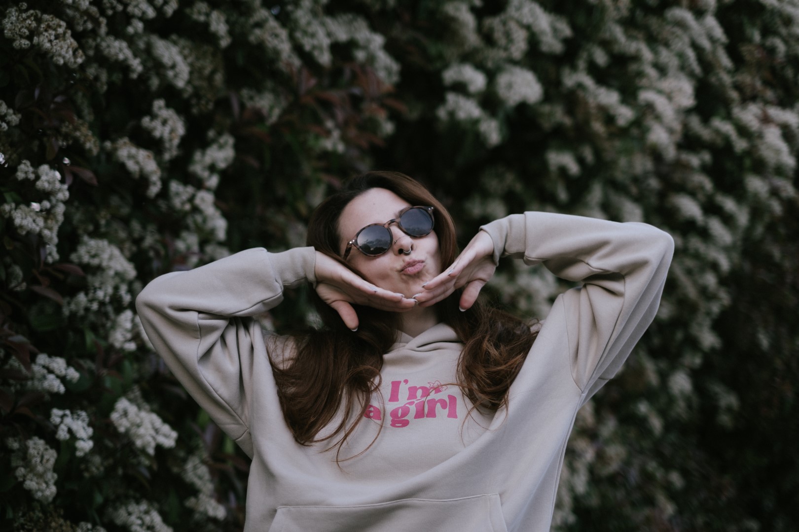I'm just a Girl - Hoodie - Slika 3