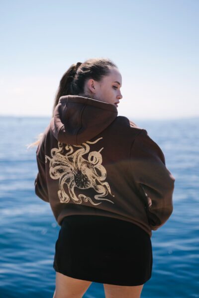 Hoba - Oversized Smeđa Hoodie - Slika 4